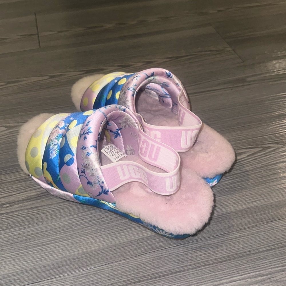 Ugg Puff Yeah Silky Floral Slides
